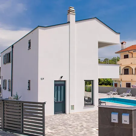 Villa Graefin Malinska Exterior photo